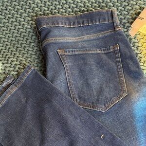 NWT Amazon Essentials Medium Blue Denim Jeans 36x34